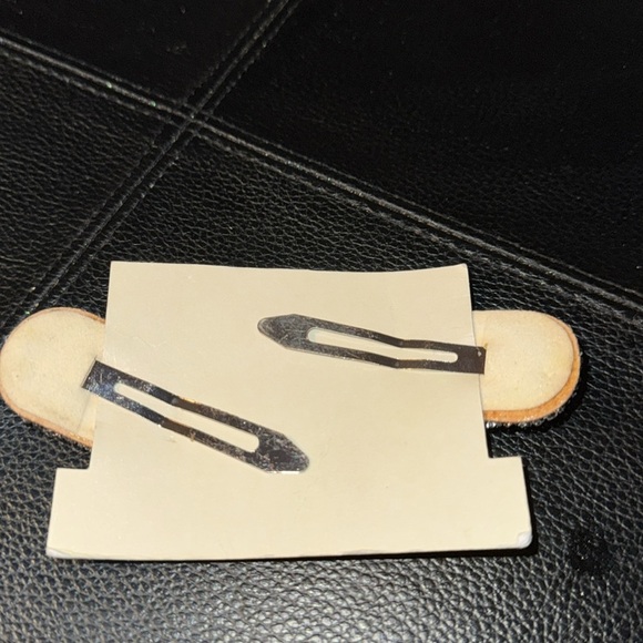 NWOT ANTHROPOLOGIE Hair Clips Set of 2 - Picture 2 of 2